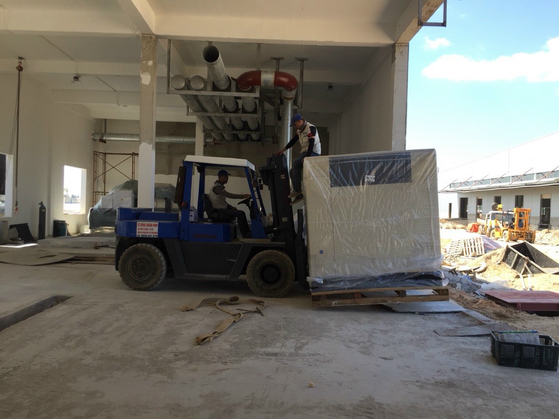 Cho thuê xe và nâng hạ hàng tại Cẩm Phả – Quảng Ninh