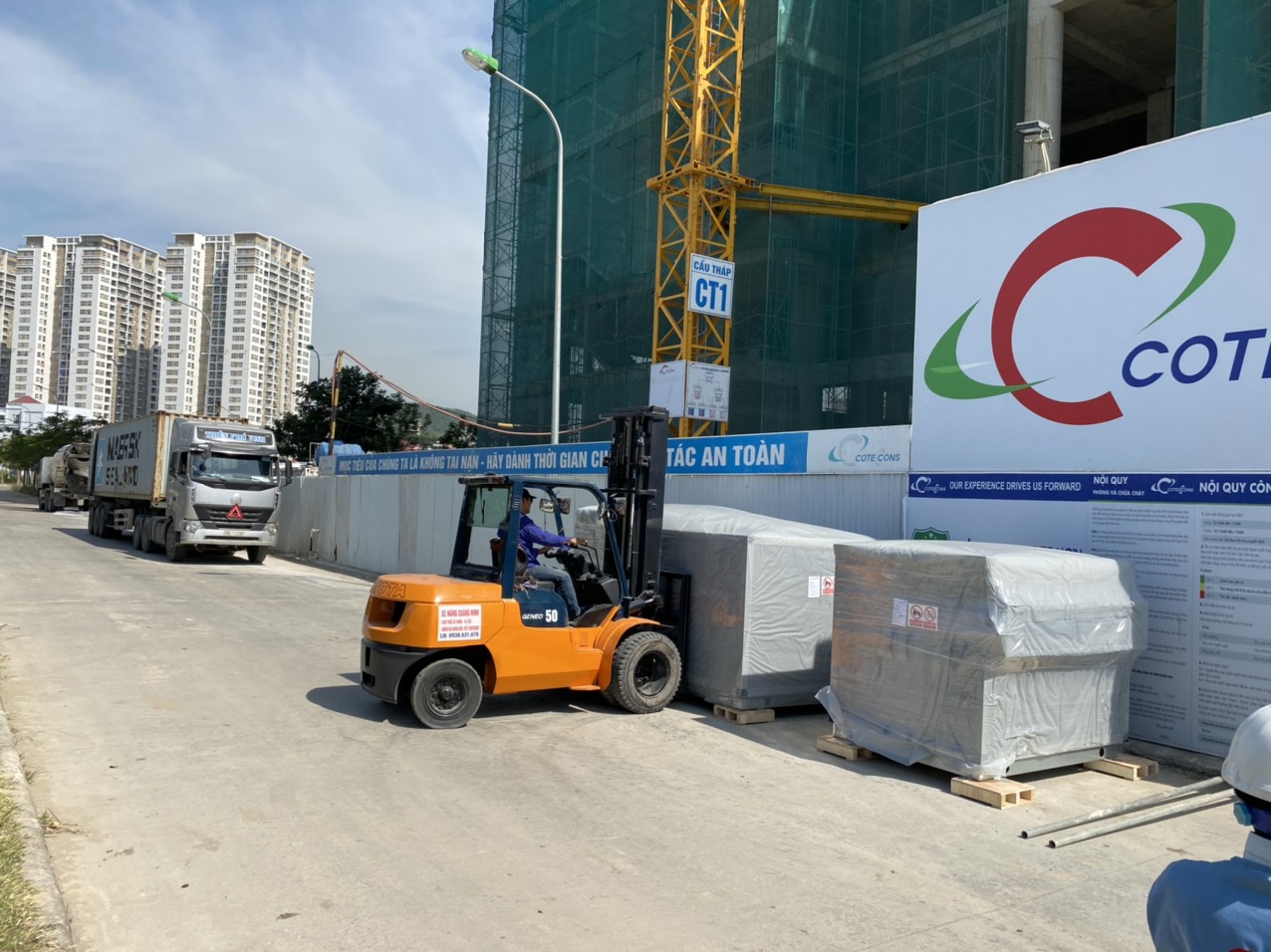 Dịch vụ vận chuyển, xếp dỡ, nâng hạ, di chuyển và lắp đặt hàng hóa ở Quảng Ninh