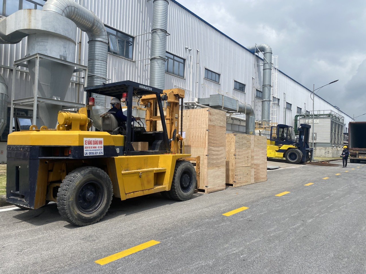 Xe nâng Quảng Ninh - Công ty TNHH đầu tư và phát triển Đức Trung dịch vụ uy tín, trách nhiệm